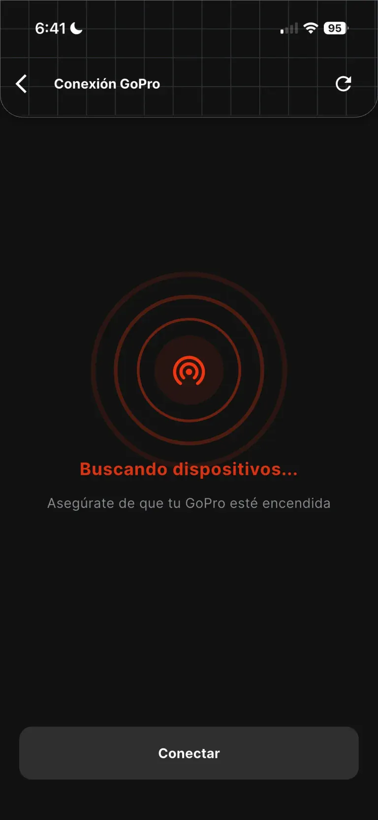 Paso 5.2 para conectar la GoPro: la app buscando la cámara